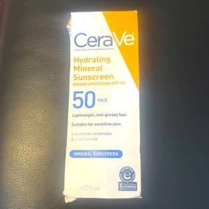 CeraVe Hydrating Minerals Sunscreen 50 Face